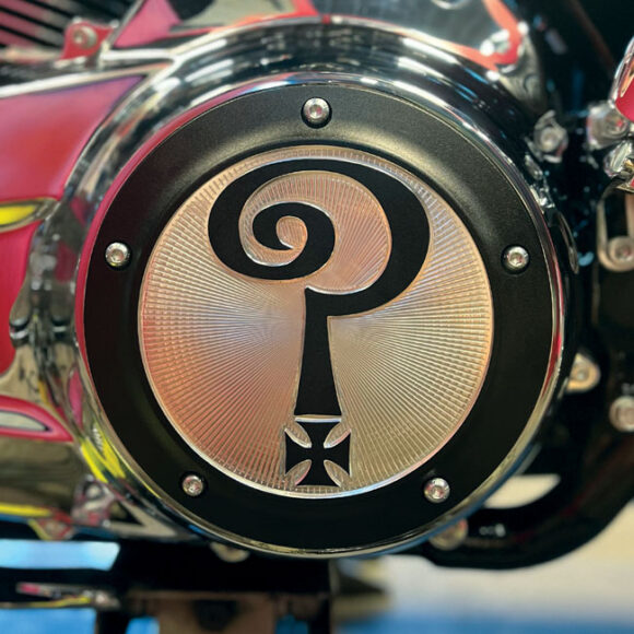 Derby cover Indian Larry "Question mark" per H-D - immagine 2