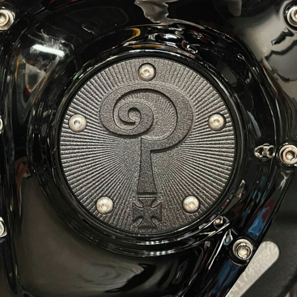 Derby cover Indian Larry "Question mark" per H-D - immagine 2